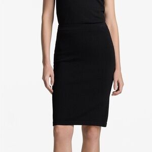ST JOHN BASICS Marie Gray Black Santana Knit Pencil Skirt Classic Wool Blend 10